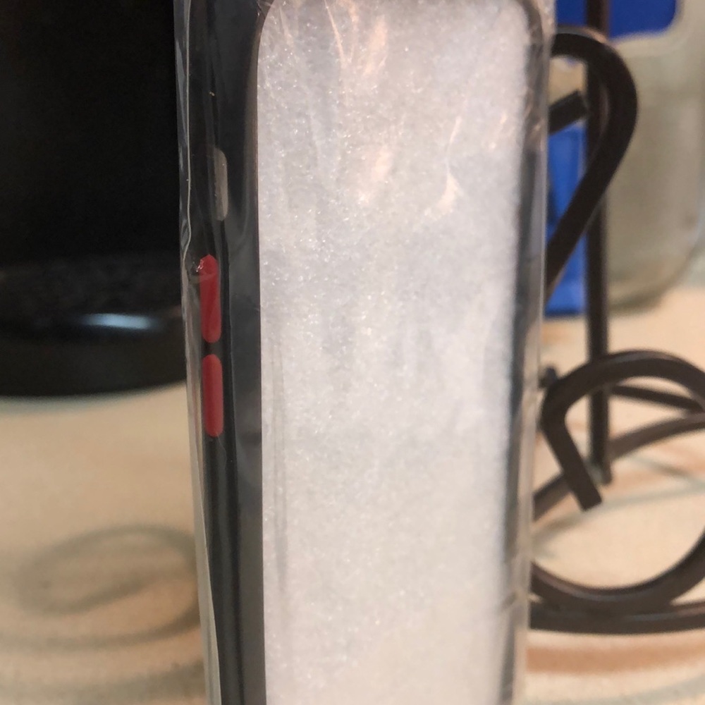 IP 11 Pro Phone Case - Picture 4 of 4